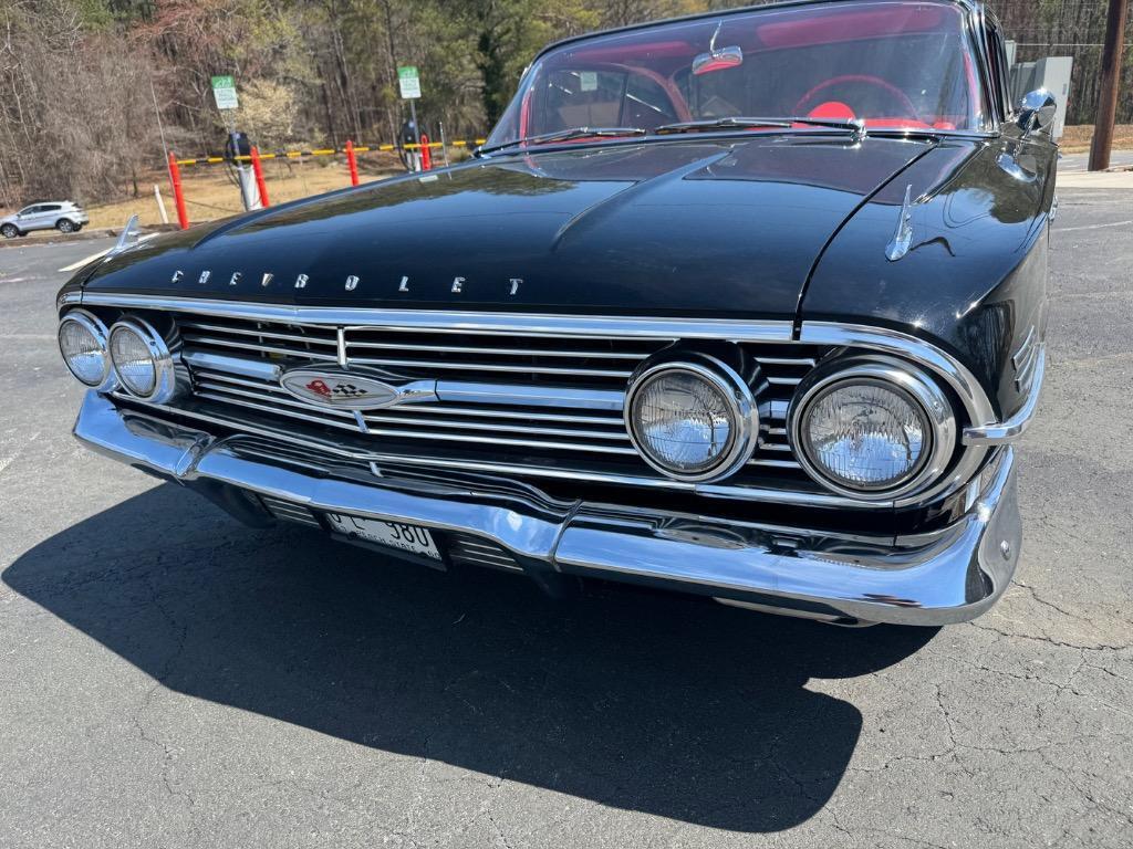 Chevrolet-Impala-Resto-mod-fuel-injected-1960-20