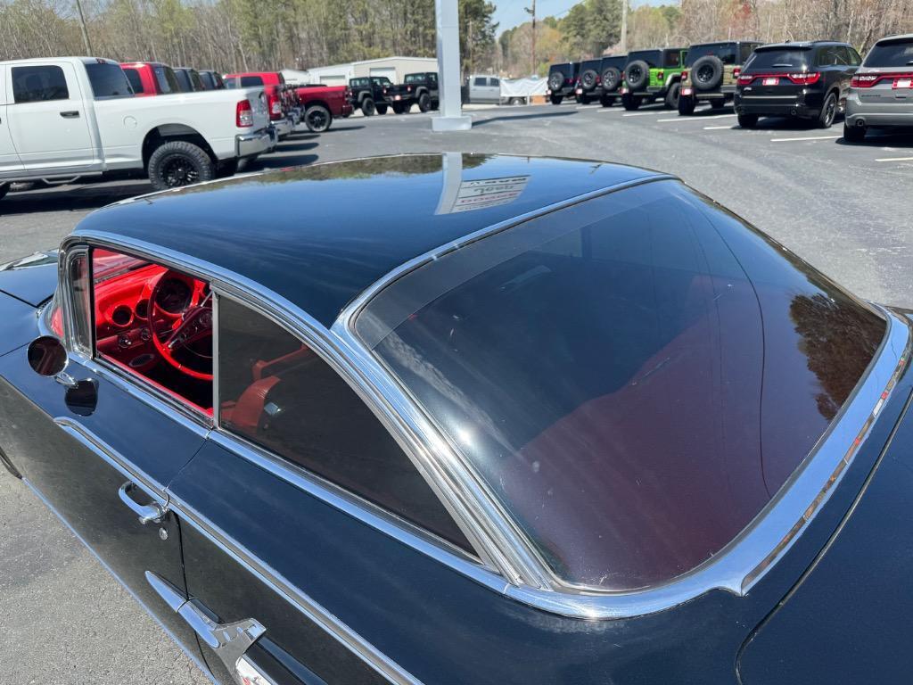 Chevrolet-Impala-Resto-mod-fuel-injected-1960-26
