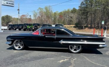 Chevrolet-Impala-Resto-mod-fuel-injected-1960-4