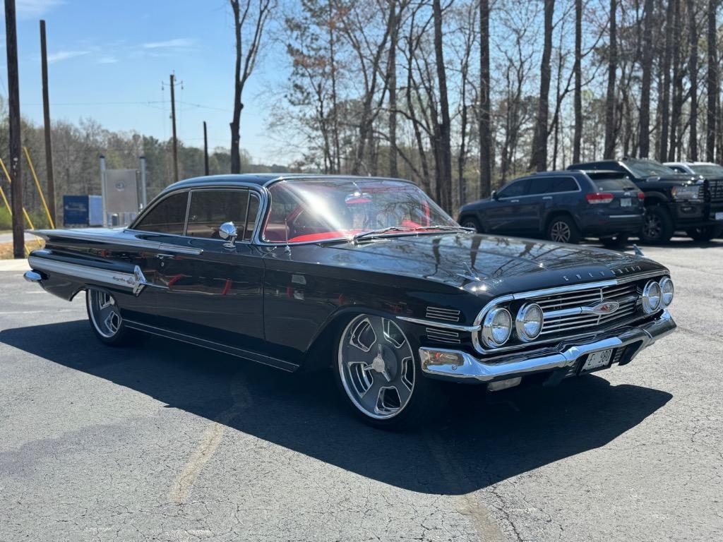 Chevrolet-Impala-Resto-mod-fuel-injected-1960-9