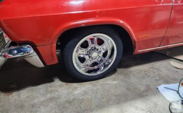 Chevrolet-Impala-biscayne-1965-red-11