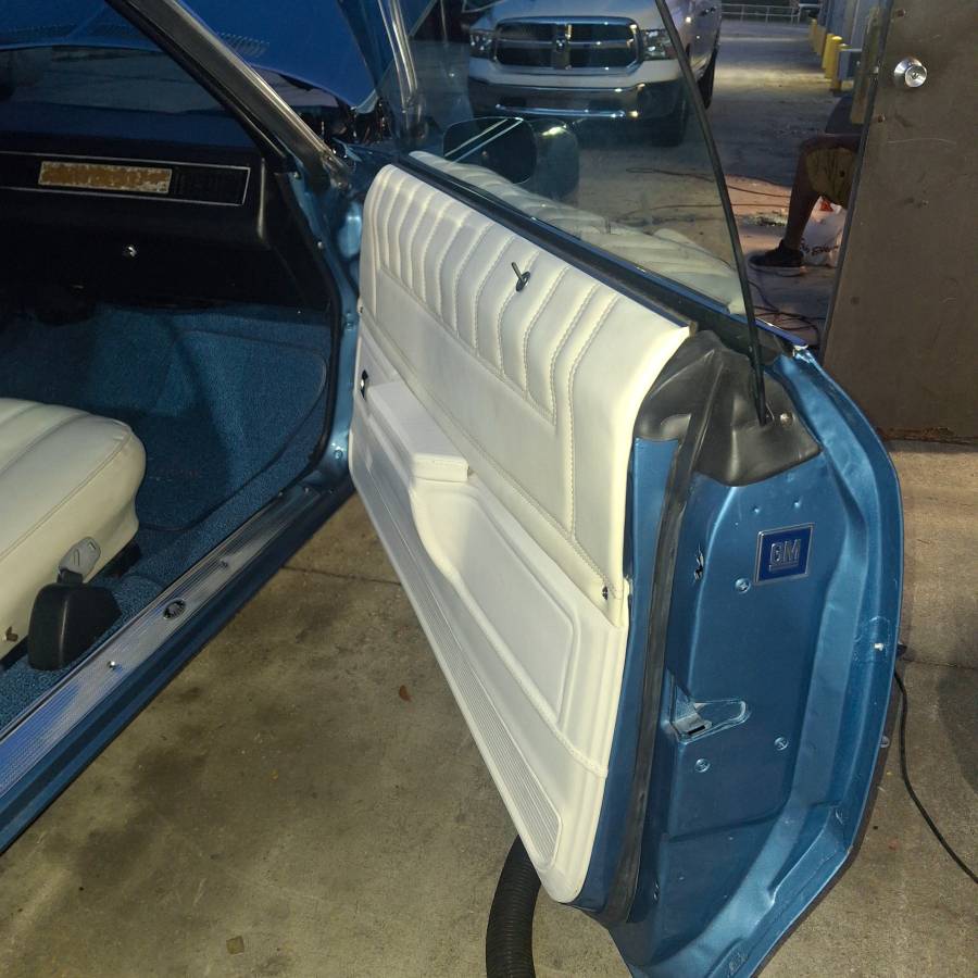 Chevrolet-Impala-convertible-1971-blue-13