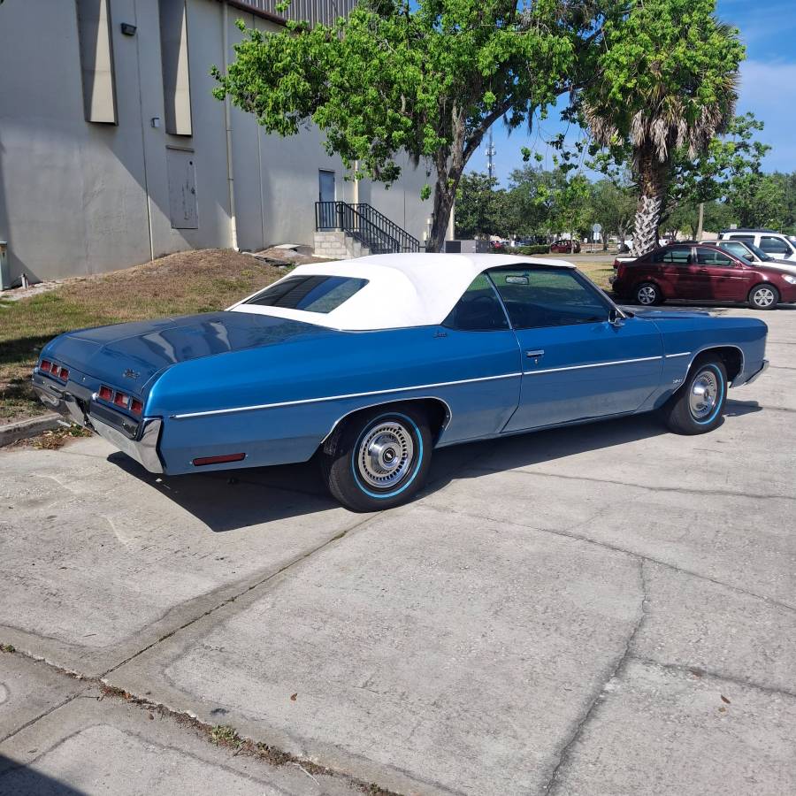 Chevrolet-Impala-convertible-1971-blue-4