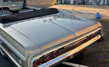 Chevrolet-Impala-convertible-ss-1964-silver-12