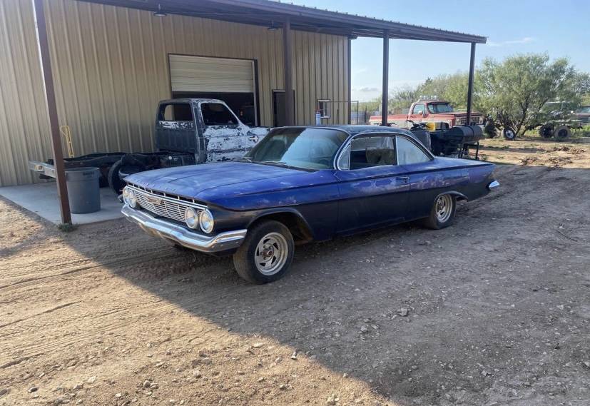 Chevrolet-Impala-quotbubble-top.quot-1961