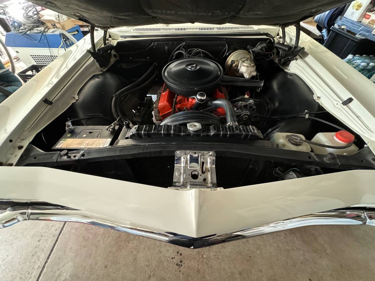 Chevrolet-Impala-ss-1966-white-11