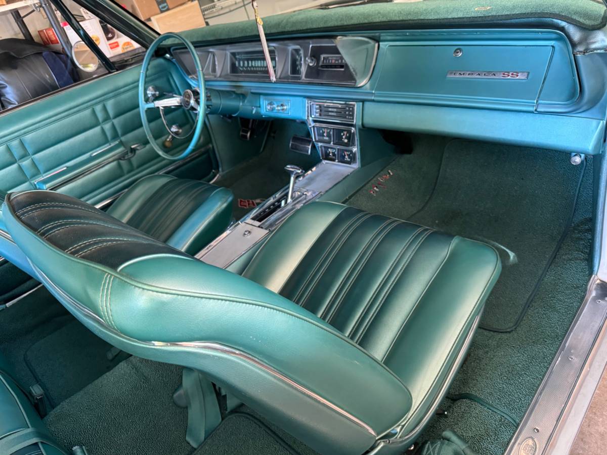 Chevrolet-Impala-ss-1966-white-13