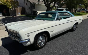 Chevrolet-Impala-ss-1966-white-2