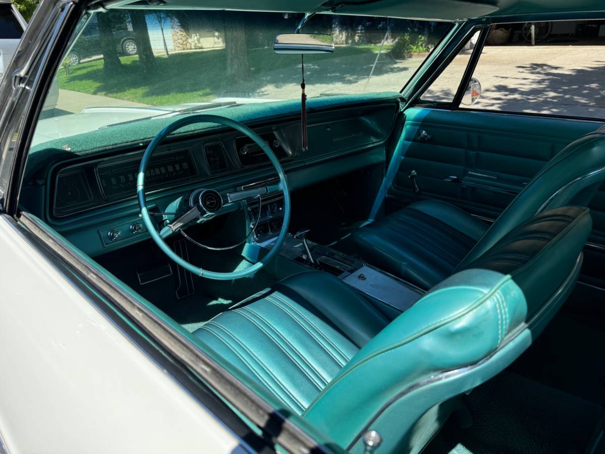 Chevrolet-Impala-ss-1966-white-5