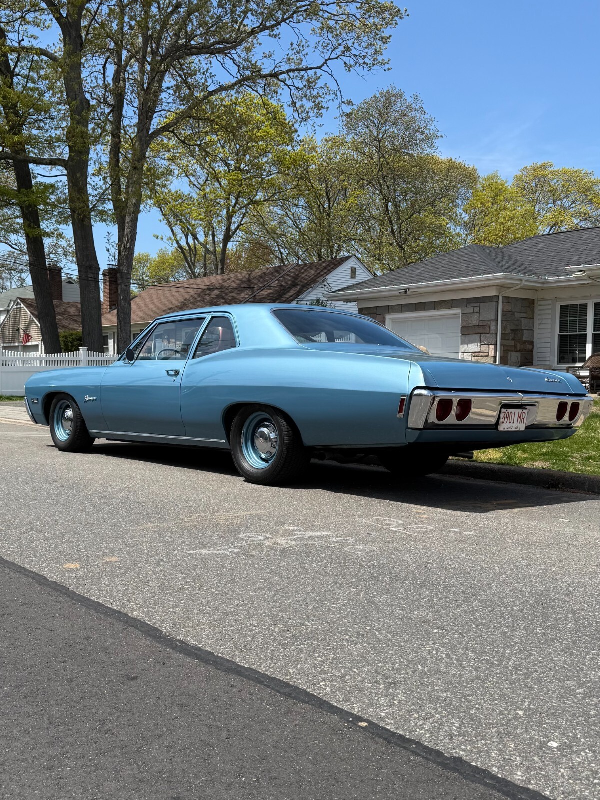 Chevrolet-ImpalaCapriceBelaire-Biscayne-1968-Coupe-1
