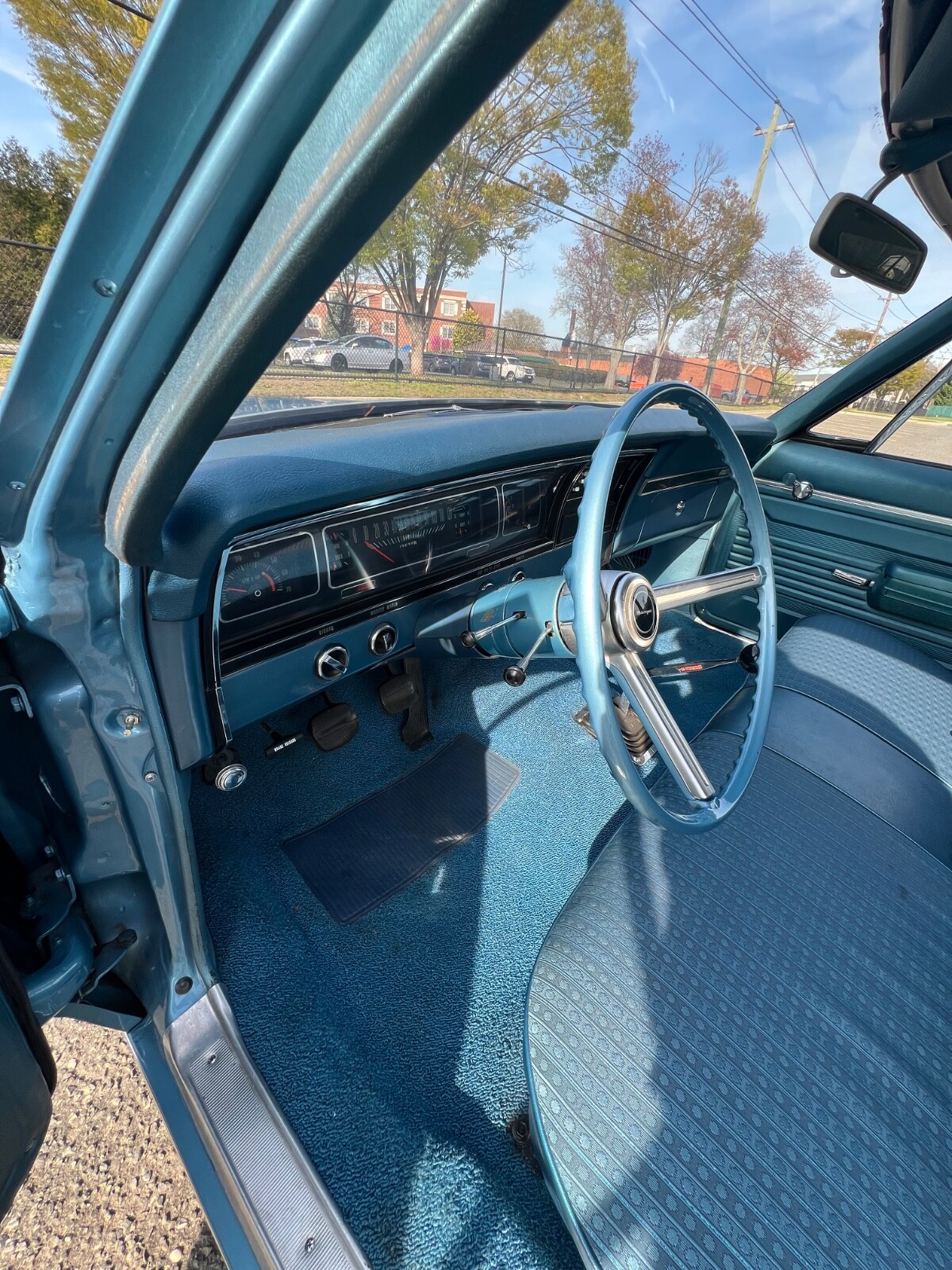 Chevrolet-ImpalaCapriceBelaire-Biscayne-1968-Coupe-16