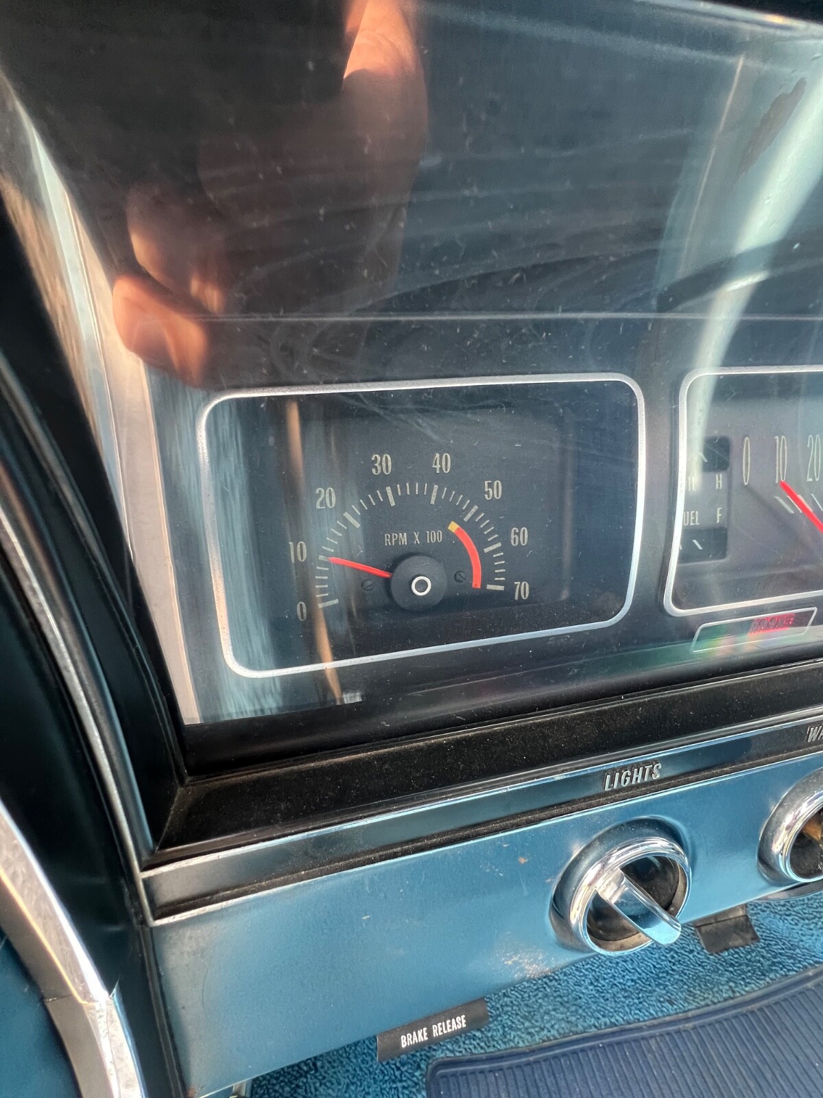 Chevrolet-ImpalaCapriceBelaire-Biscayne-1968-Coupe-18