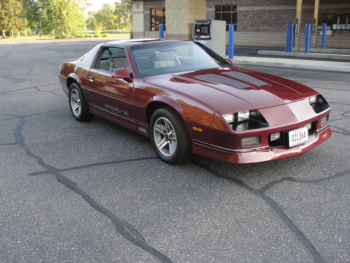 Chevrolet-Iroc-z-28-1986-1