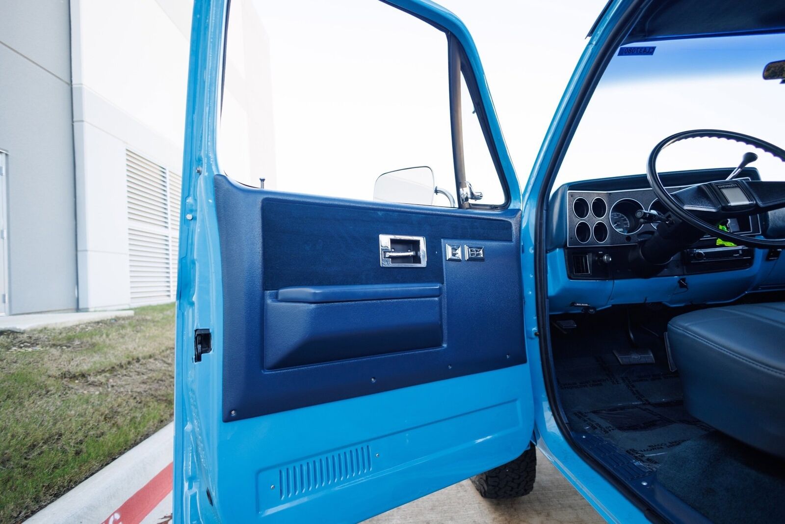 Chevrolet-K-10-1986-2D-Standard-Cab-35