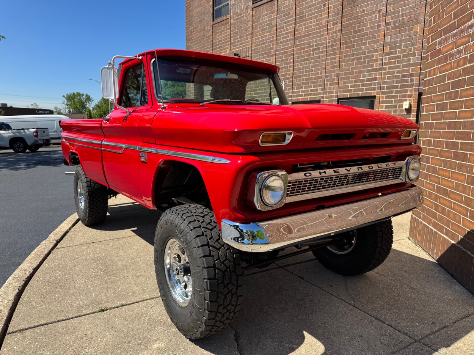 Chevrolet-K10-1966-Cab-Chassis-10