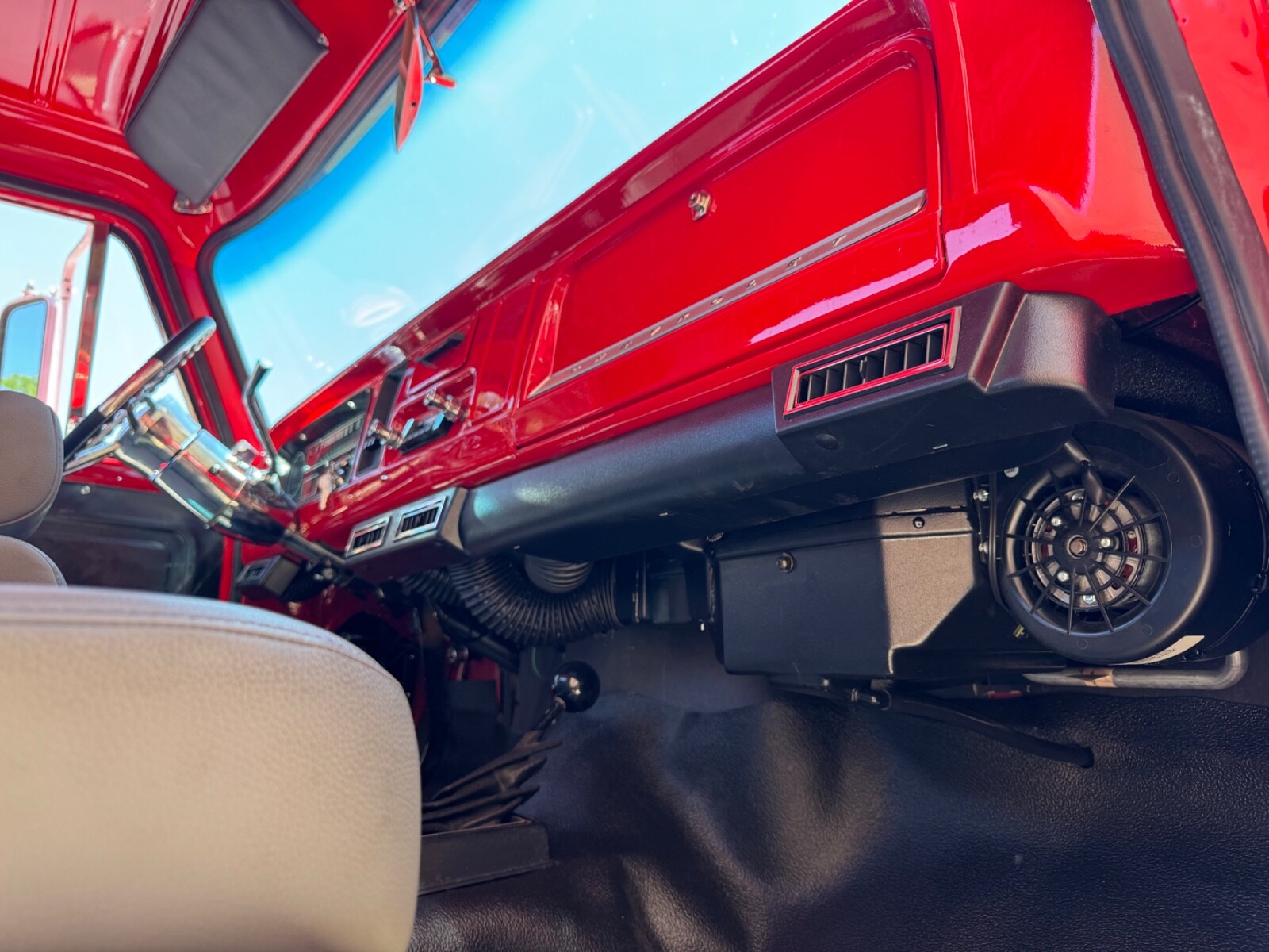 Chevrolet-K10-1966-Cab-Chassis-35