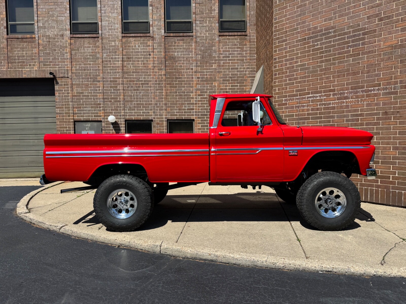 Chevrolet-K10-1966-Cab-Chassis-9