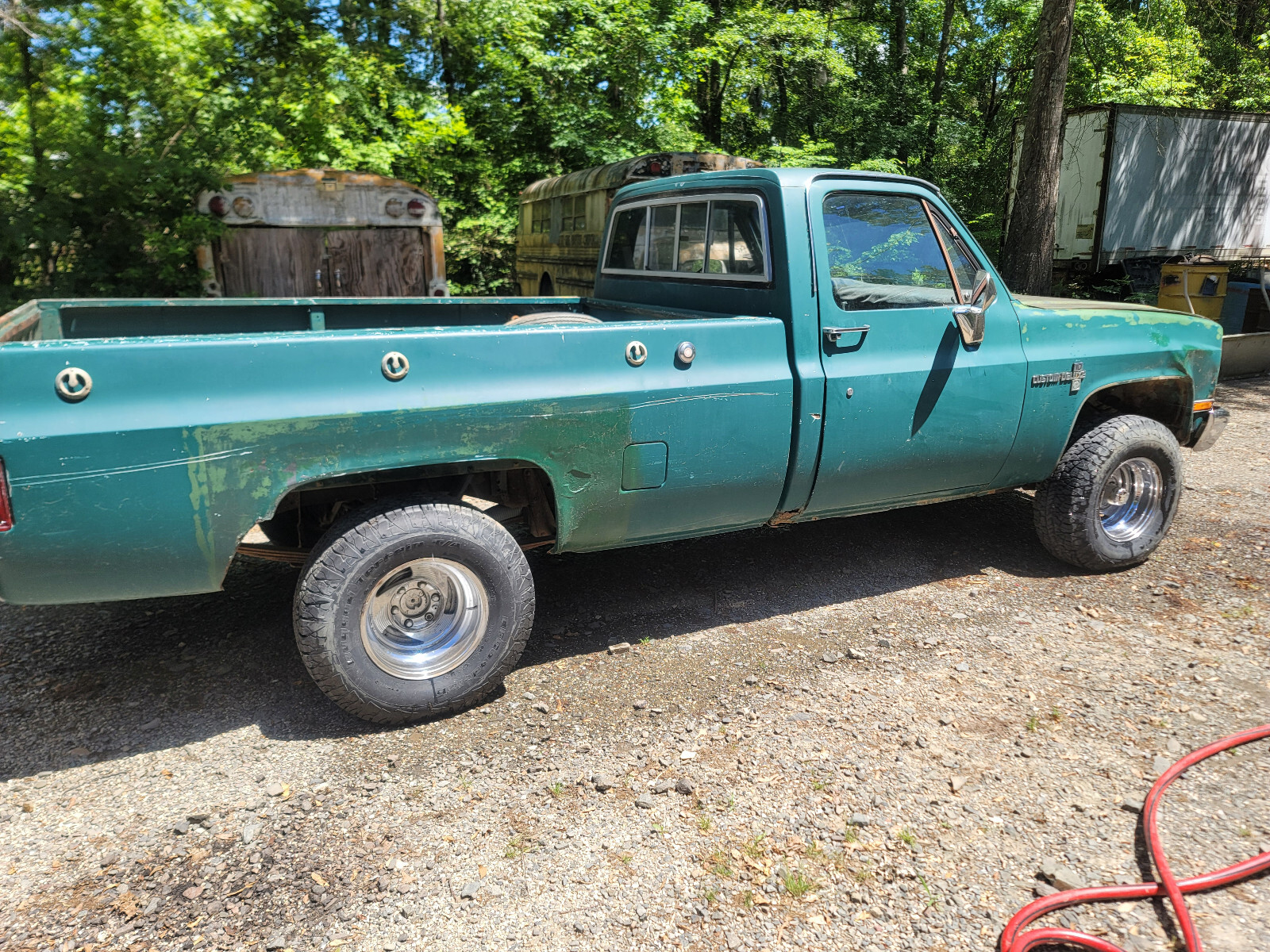 Chevrolet-K10-1983-Standard-Cab-Pickup-3