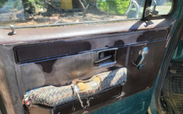 Chevrolet-K10-1983-Standard-Cab-Pickup-9