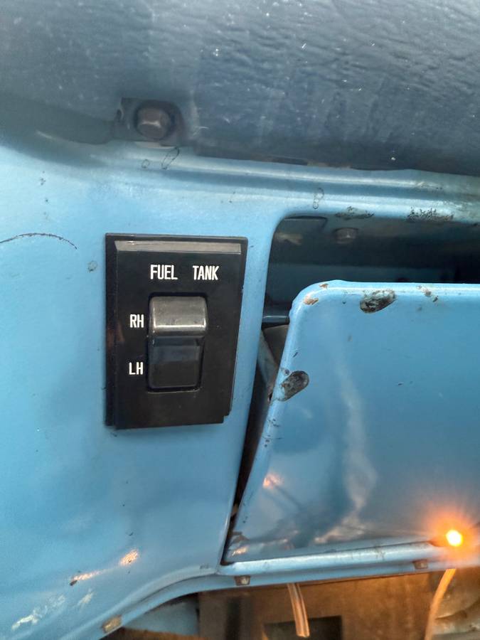 Chevrolet-K10-1984-blue-15