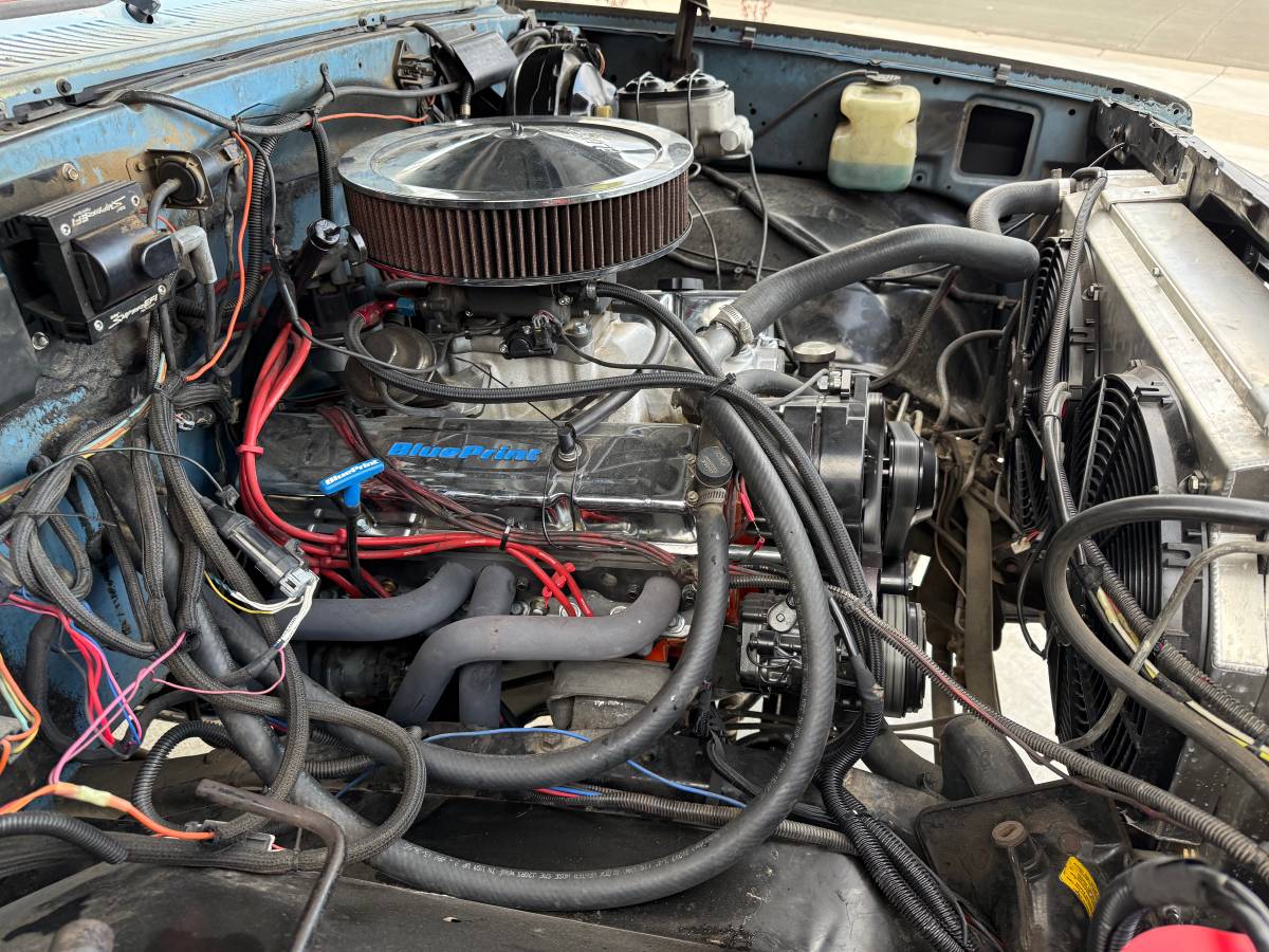 Chevrolet-K10-1984-blue-7