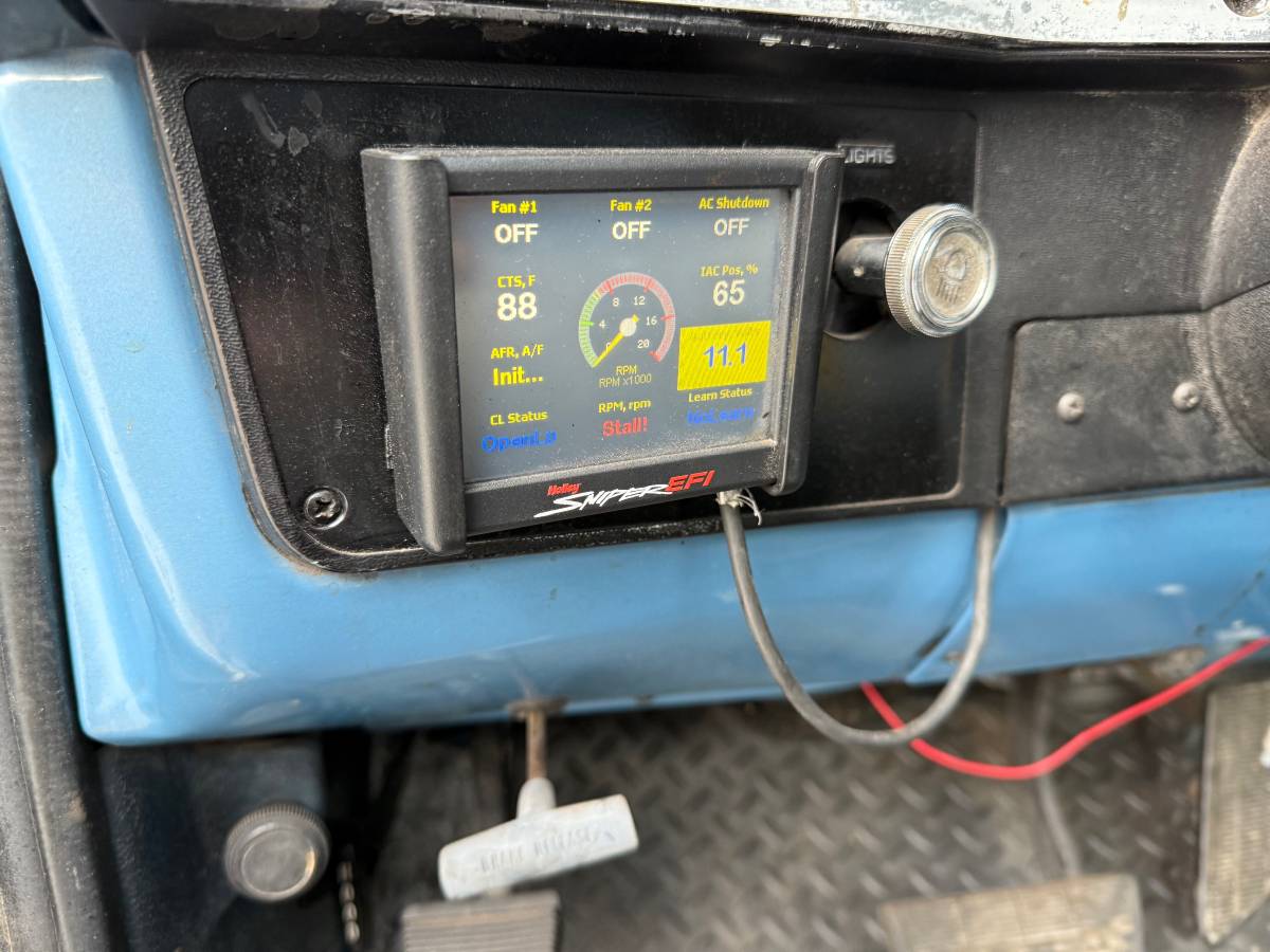 Chevrolet-K10-1984-blue-8