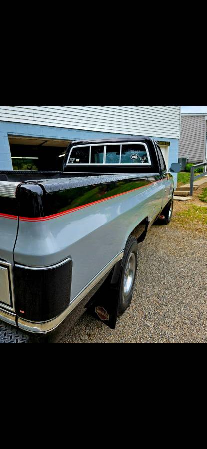 Chevrolet-K10-4x4-1983-12