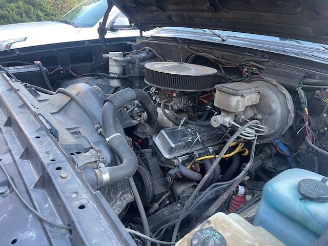 Chevrolet-K10-4x4-1985-black-12