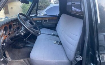 Chevrolet-K10-4x4-1985-black-7