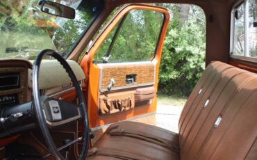 Chevrolet-K10-silverado-1975-orange-6