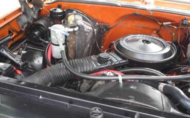 Chevrolet-K10-silverado-1975-orange-8