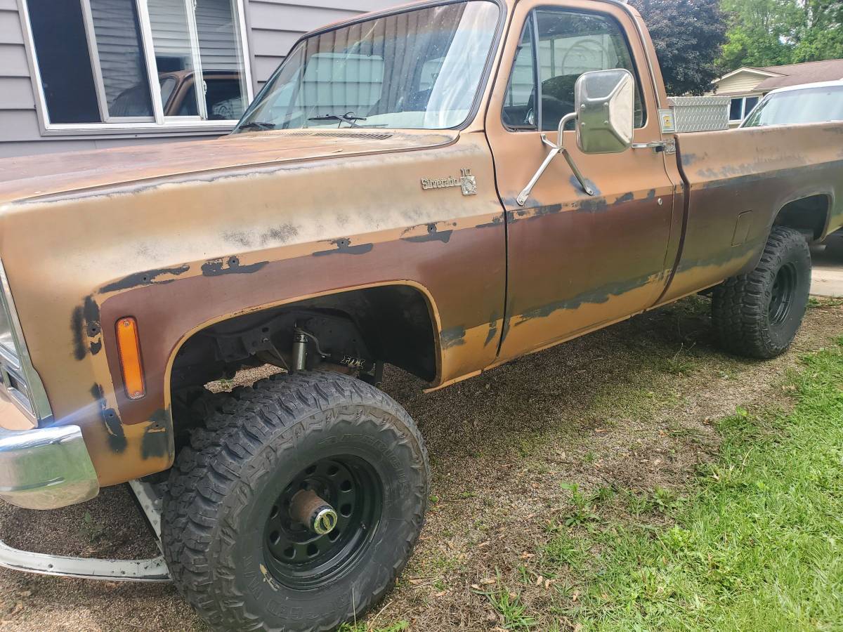 Chevrolet-K10-silverado-4x4-1979-brown-1