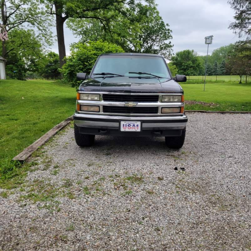 Chevrolet-K1500-1995-black-2