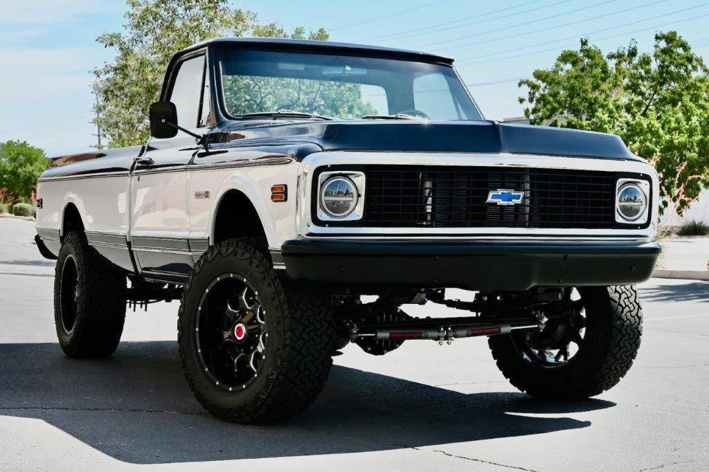 Chevrolet-K20-1972-grey-1