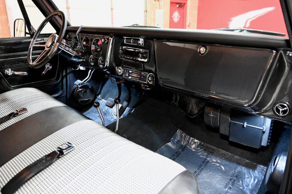 Chevrolet-K20-1972-grey-7