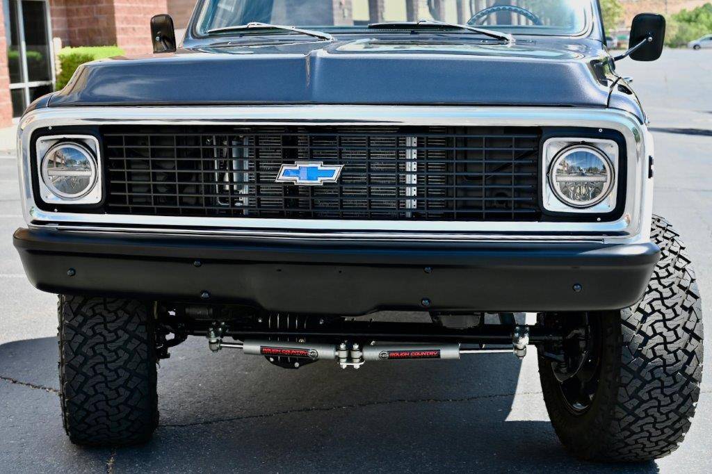 Chevrolet-K20-1972-grey