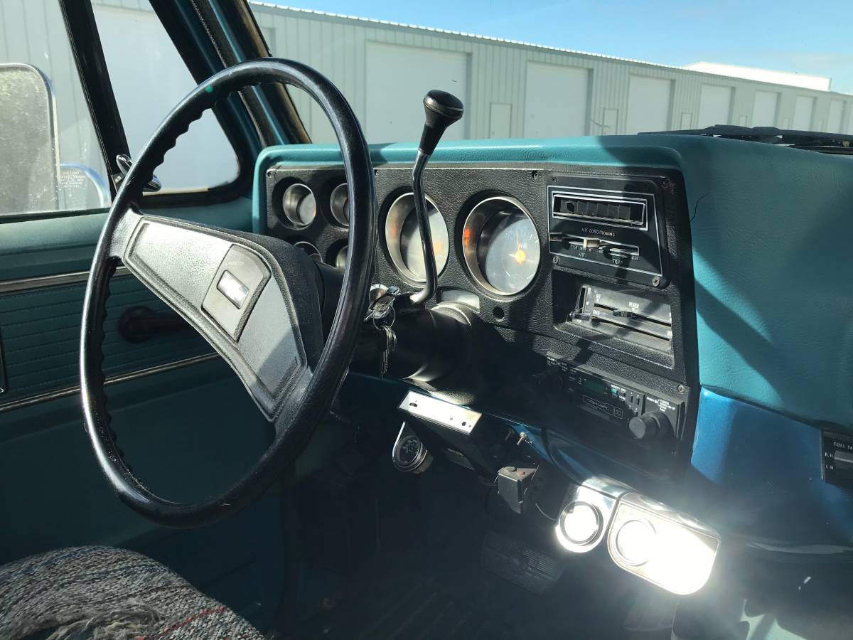 Chevrolet-K20-1977-blue-5