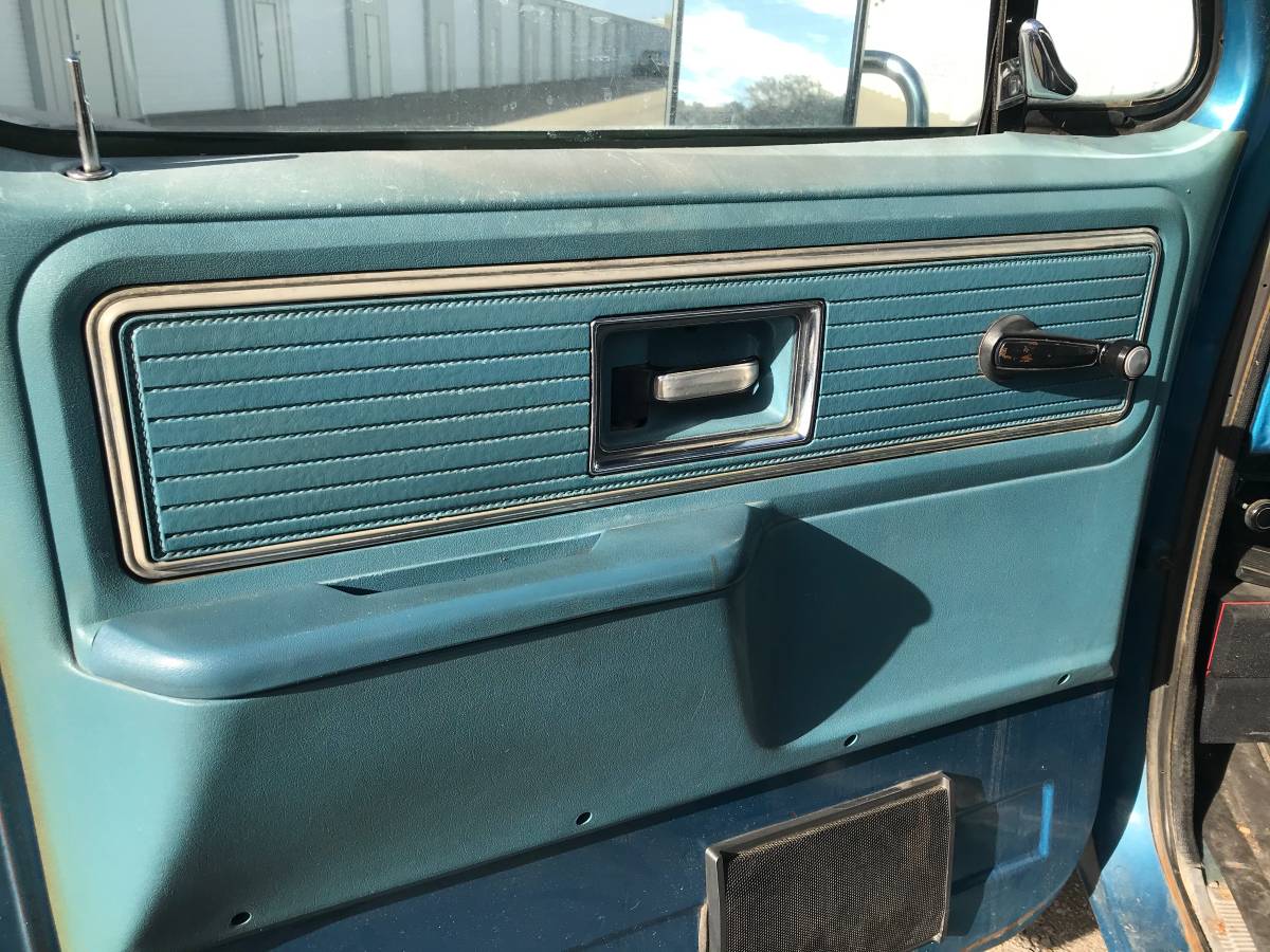 Chevrolet-K20-1977-blue-7
