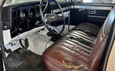 Chevrolet-K20-1984-custom-6