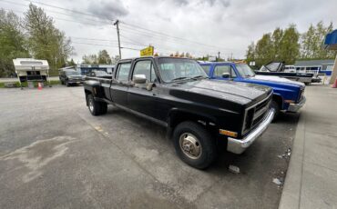 Chevrolet-K30-1985-black-1