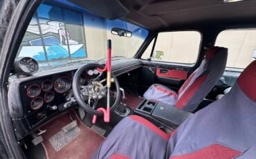 Chevrolet-K30-1985-black-3