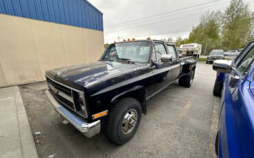 Chevrolet-K30-1985-black
