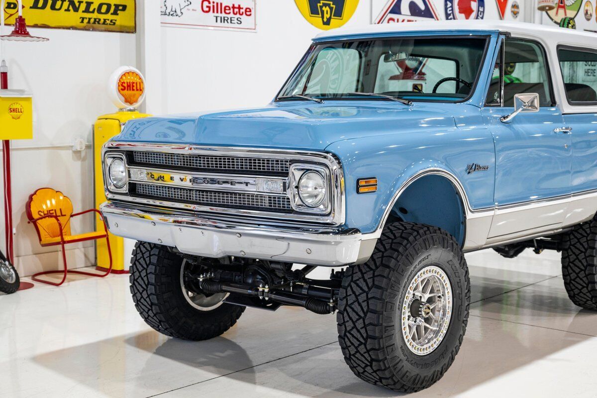 Chevrolet-K5-Blazer-1970-25