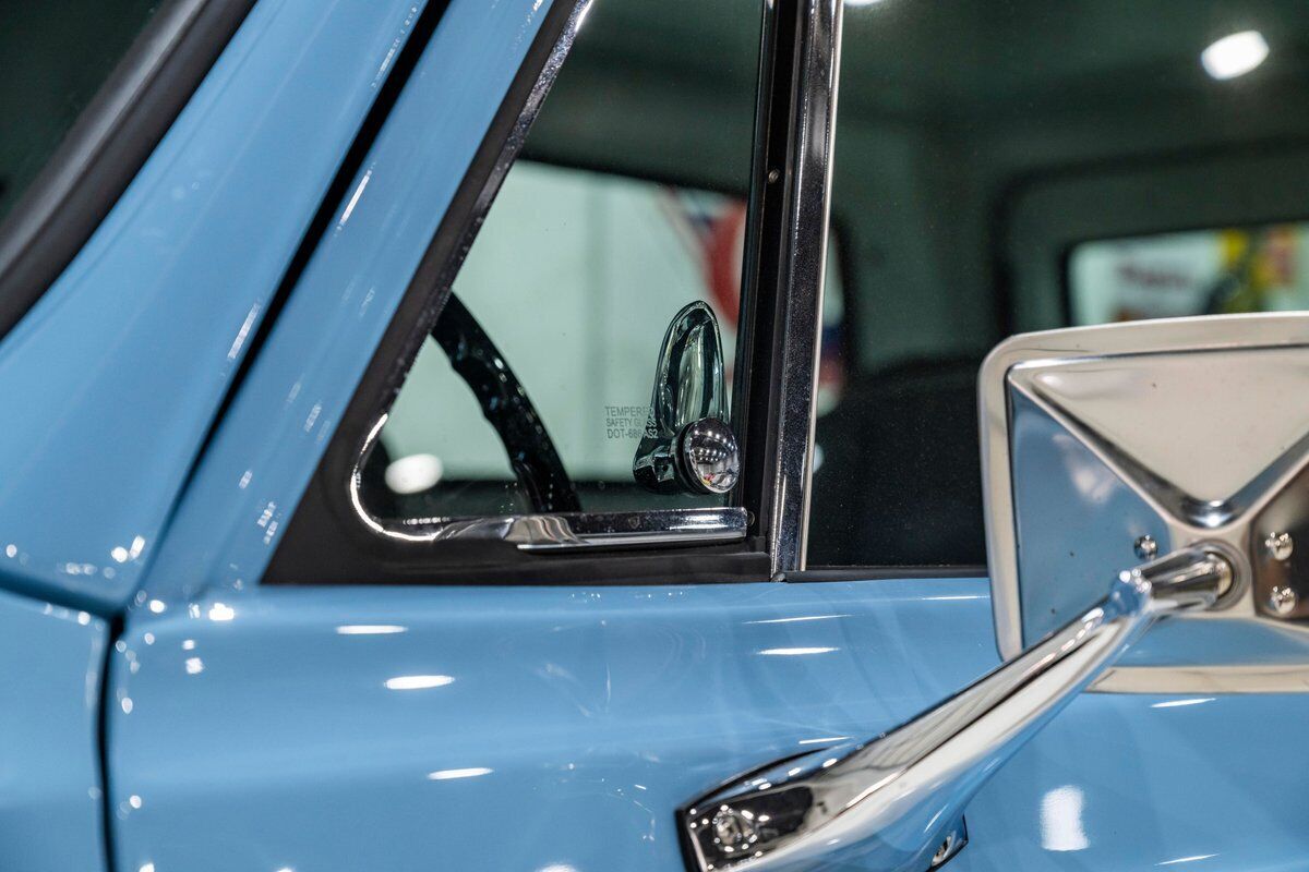 Chevrolet-K5-Blazer-1970-35