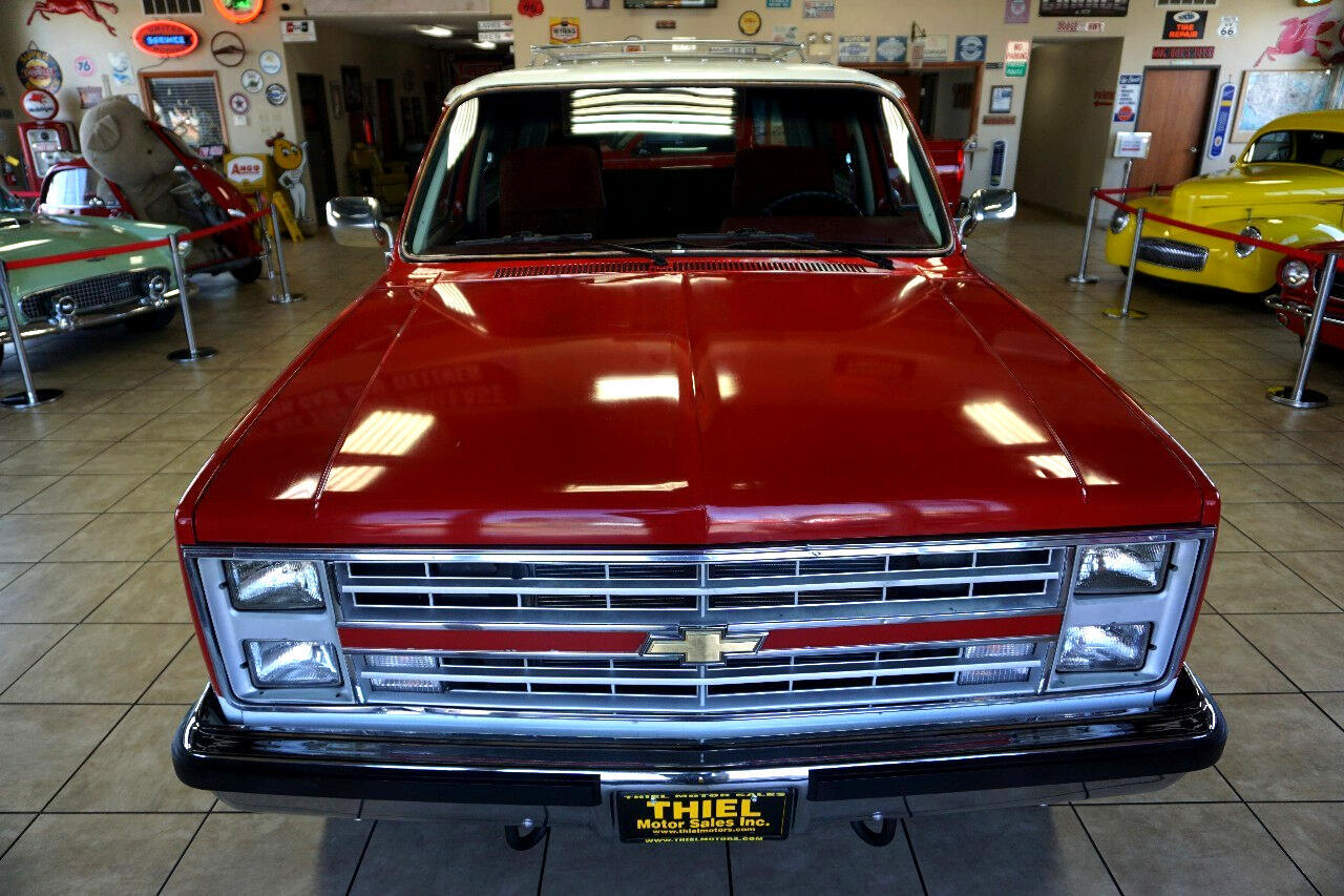 Chevrolet-K5-Blazer-1985-Classic-Car-12