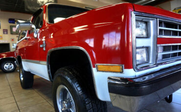 Chevrolet-K5-Blazer-1985-Classic-Car-15