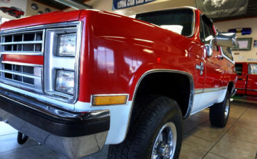 Chevrolet-K5-Blazer-1985-Classic-Car-16