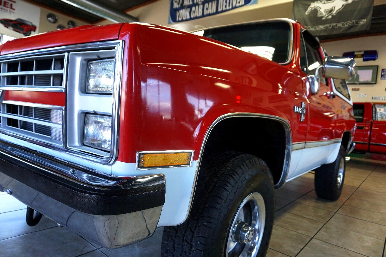 Chevrolet-K5-Blazer-1985-Classic-Car-16