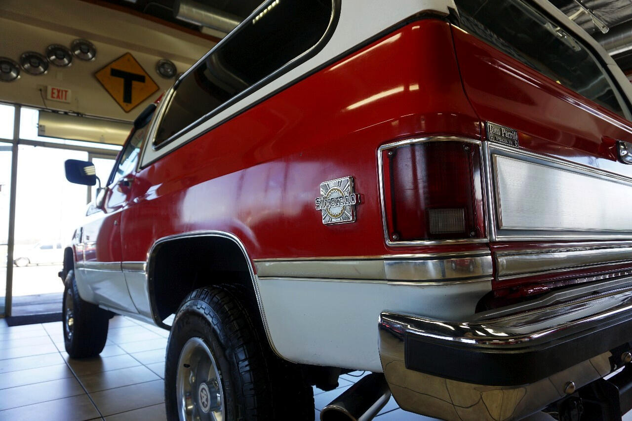 Chevrolet-K5-Blazer-1985-Classic-Car-17