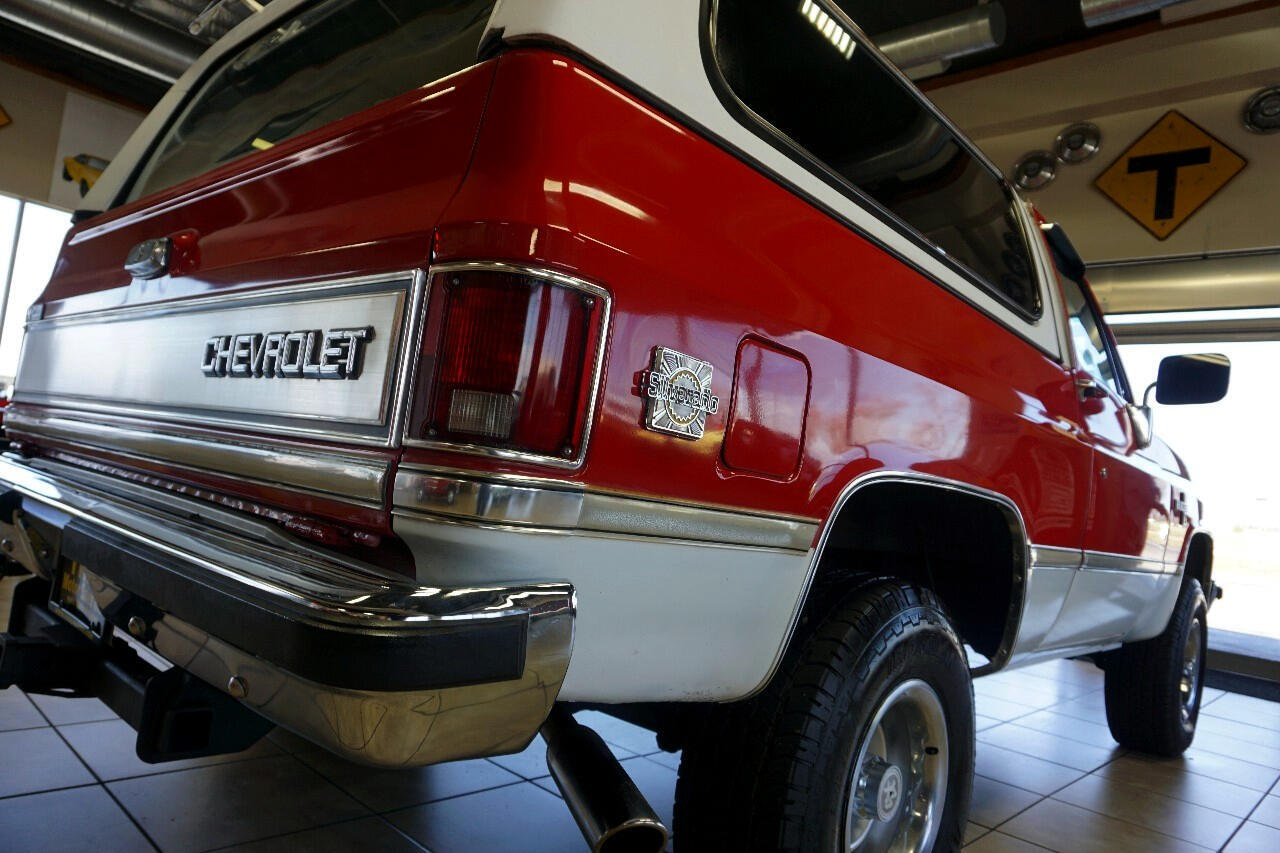 Chevrolet-K5-Blazer-1985-Classic-Car-18
